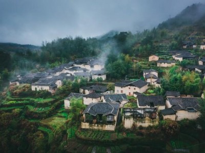 （第一次驻村自我介绍）分享我的驻村第一书记工作经历!