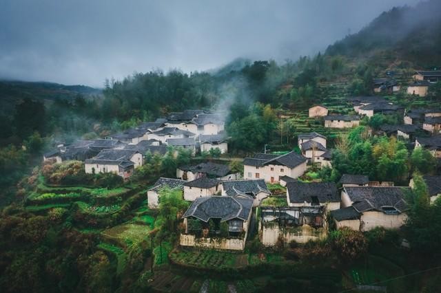 这几个动作，可能让血压瞬间增高!心内科专家:教你几招稳住血压|燕赵健康大讲堂（能让血压瞬间升高的办法）