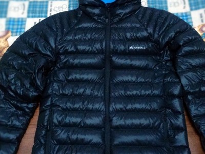 （quechua是什么档次）羽绒服选Moncler还是加拿大鹅?我买迪卡侬，便宜啊