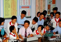 (朝鲜人工资一月多少钱)为啥朝鲜人一个月工资三四百，不够我们一顿饭钱，可却活得很幸福