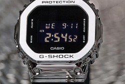 （gshock属于<strong>什么</strong>档次）g-shock是<strong>什么</strong>牌子的表，卡西欧手表很掉档次吗