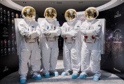 NASA衣服是什么档次 NASA开始卖衣服了，设计感时髦度丝毫<strong>不</strong>输潮牌