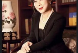 (中国十大女富豪排行榜)有钱的女人都长啥模样?中国十大女富豪排行，你认识几个?