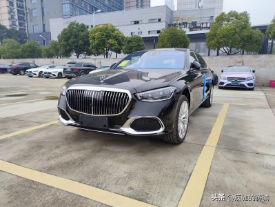 （宾利和迈巴赫哪个档次高）同为4.0T发动机，迈巴赫S580和宾利飞驰，哪一台车开出去更霸气?