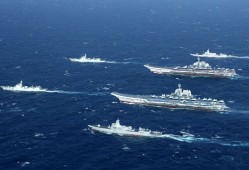 (世界军费排名一览表)中国军费排名世界第二，可以造250艘055大驱，与美国相比如何?