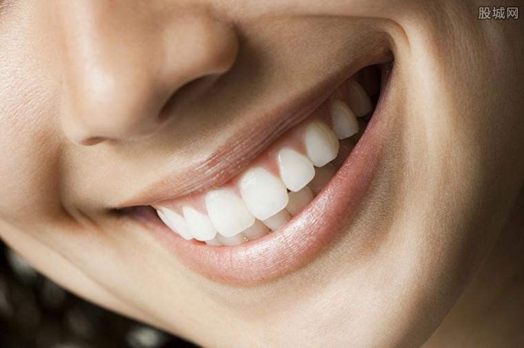 （瓷贴面牙齿多少钱一颗）牙齿做贴面多少钱一颗?瓷贴面美白对牙齿有损害吗?  第3张