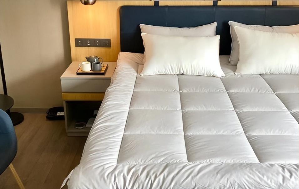 （金可儿床垫属于什么档次）五星级酒店用的什么床垫那么软  第3张
