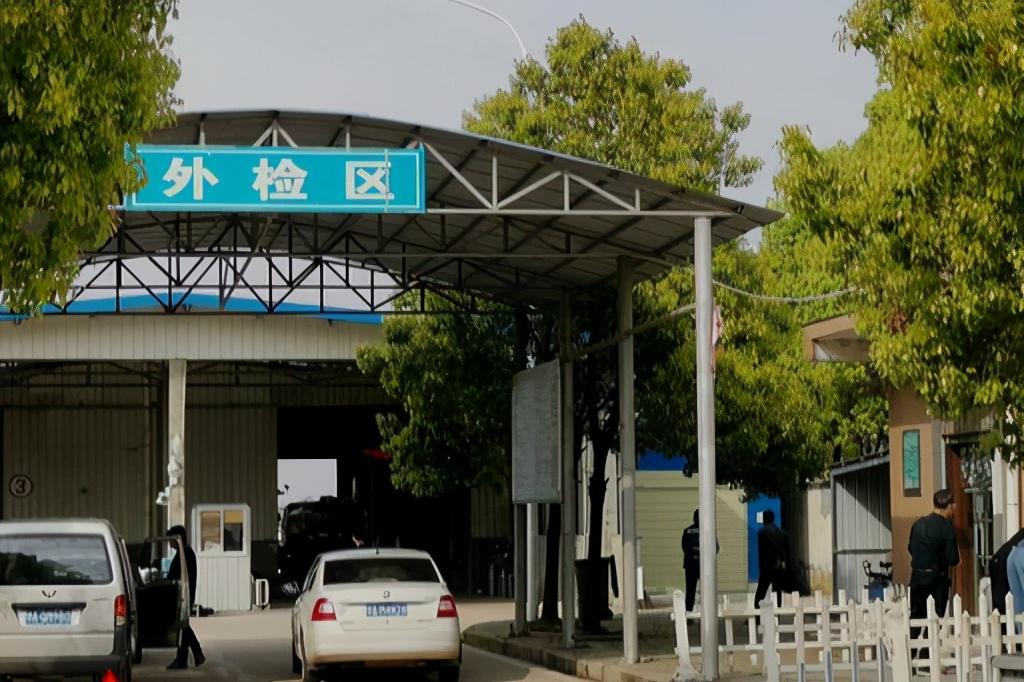 (汽车年检时间规定)汽车“年审”新规定下发，先别着急审车，详细解读汽车各年审时间  第6张