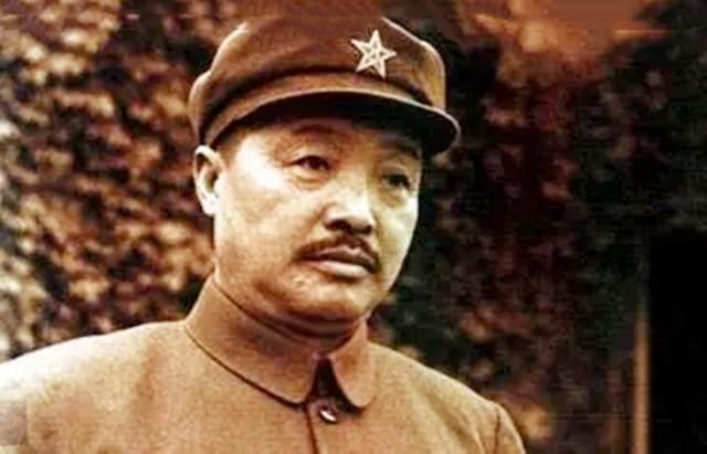 (部队团级干部工资是多少钱)1955年授衔后，国家领导人及开国将帅拿多少工资?许光达例外  第10张