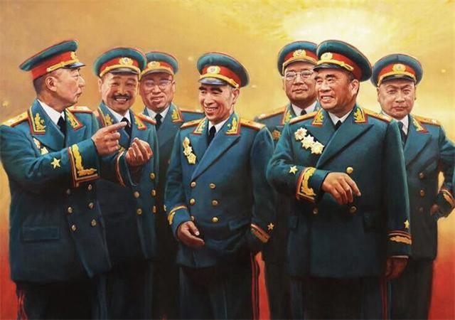 (部队团级干部工资是多少钱)1955年授衔后，国家领导人及开国将帅拿多少工资?许光达例外  第1张