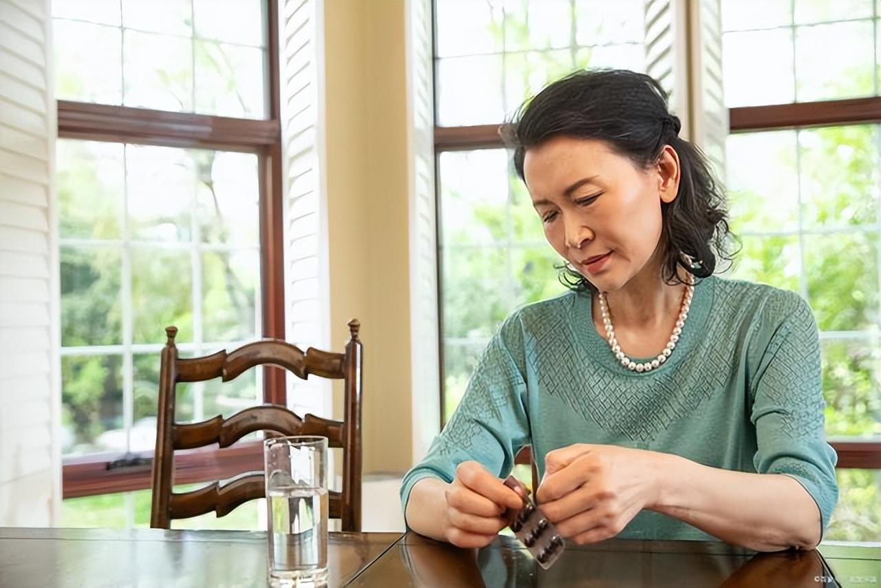 (职工养老保险查询)怎么查询养老保险缴费记录?男职工生育保险怎么用?  第2张