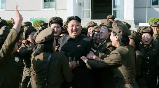(朝鲜历届领导一览表)27岁的金正恩，为什么就能领导朝鲜?  第5张
